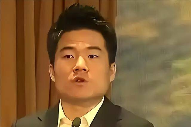 反差太大!官媒发文揭开32岁董宇辉“真面目”和你想得不一样(图7) 反差太大!官媒发文揭开32岁董宇辉“真面目”和你想得不一样(图7)